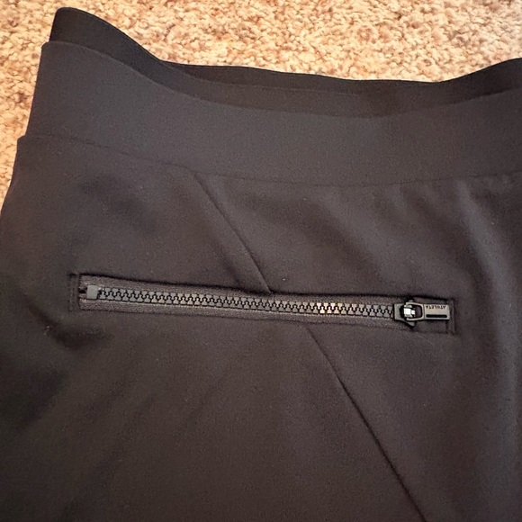 Athleta Black Venice Pintuck Ankle Pants - Picture 3 of 8